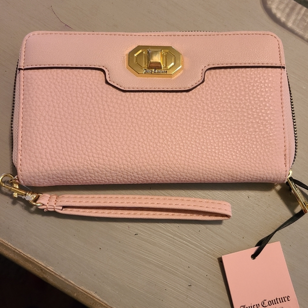 NEW..JUICY COUTURE LG WRISTLET WALLET NEW hp🔥🔥🔥🔥🔥